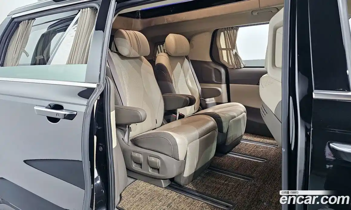 Kia Canival 2023 3.5 Автомат в Москве № 757893, фото 12