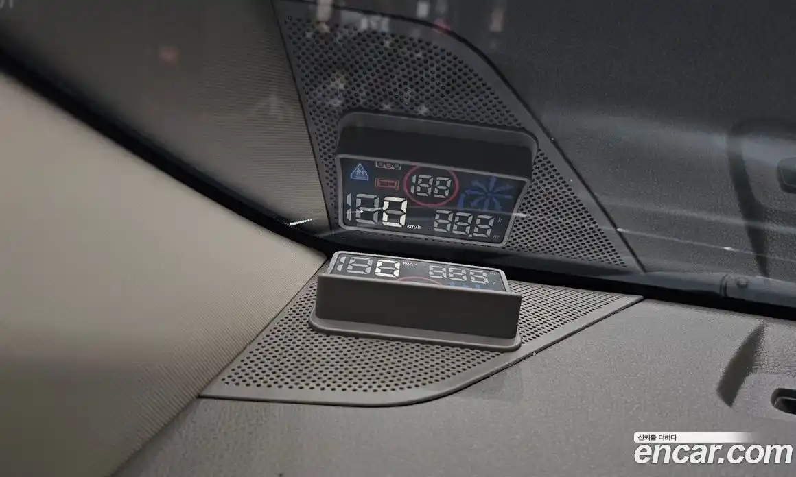 Kia Canival 2023 3.5 Автомат в Москве № 757893, фото 20