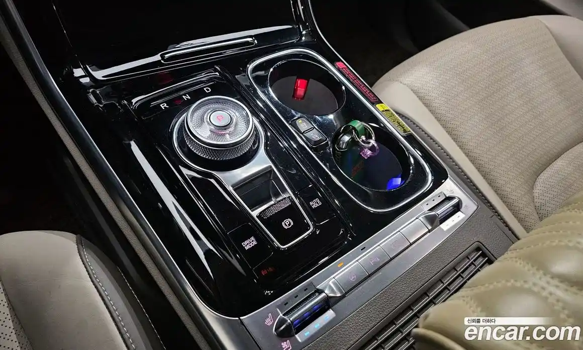 Kia Canival 2023 3.5 Автомат в Москве № 757893, фото 9