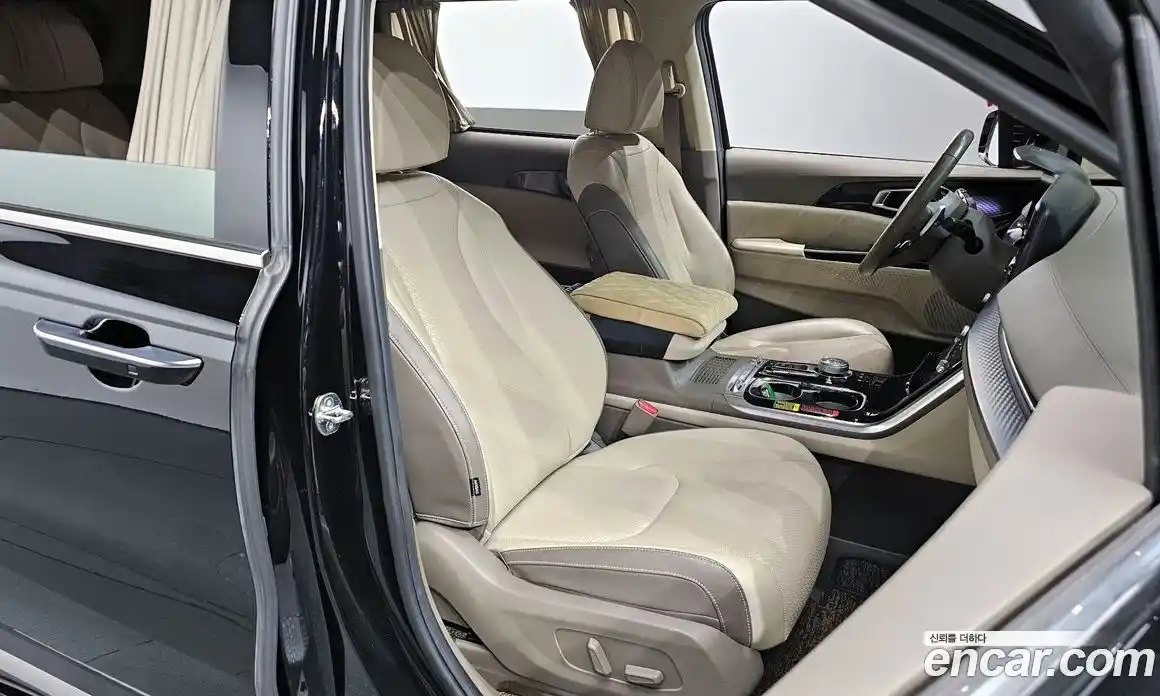 Kia Canival 2023 3.5 Автомат в Москве № 757893, фото 10