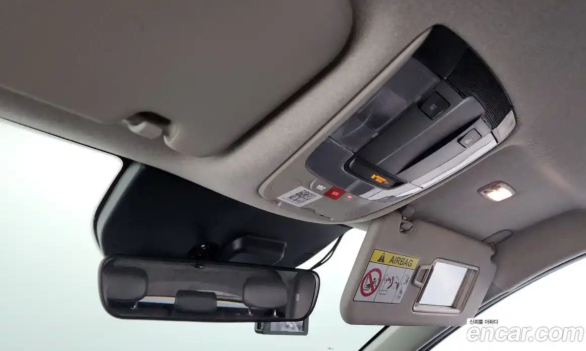 Kia Niro 2022 0.2 Автомат в Москве № 758116, фото 19