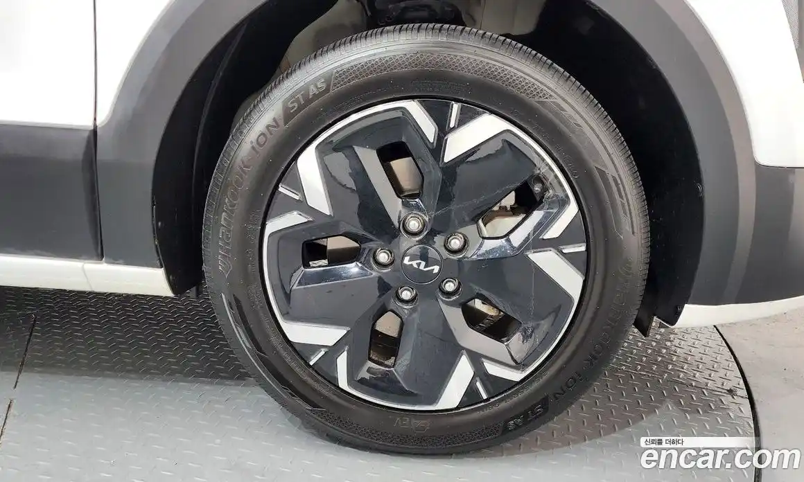 Kia Niro 2022 0.2 Автомат в Москве № 758116, фото 5