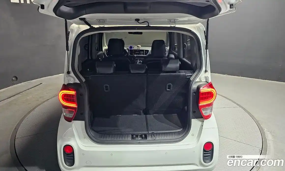 Kia Ray 2021 1.0 Автомат в Москве № 758434, фото 20