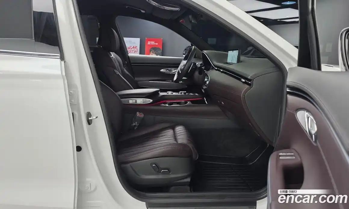 Genesis GV70 2023 2.5 Автомат в Москве № 758944, фото 11