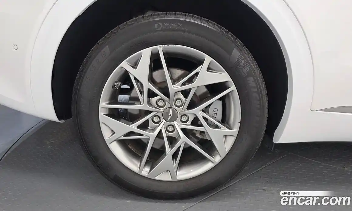 Genesis GV70 2023 2.5 Автомат в Москве № 758944, фото 5