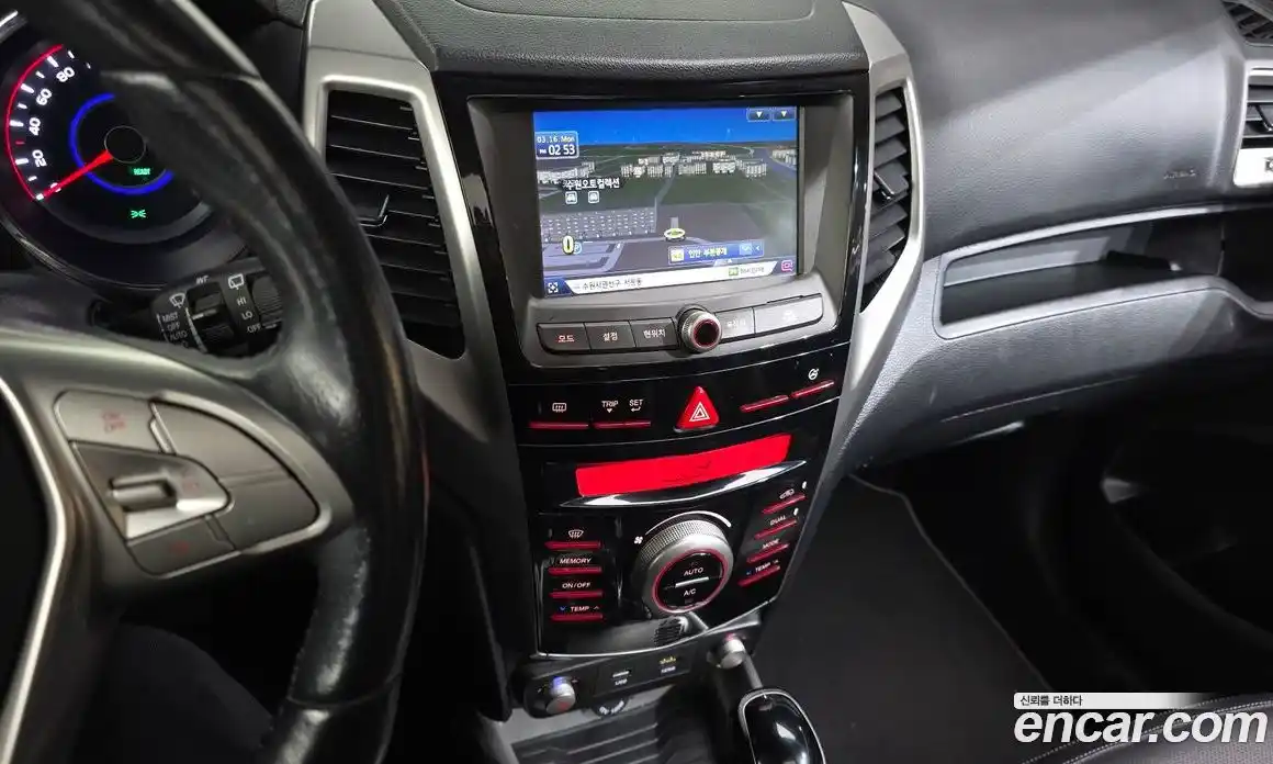 SsangYong TIBOLI 2015 1.6 Автомат в Москве № 759830, фото 15