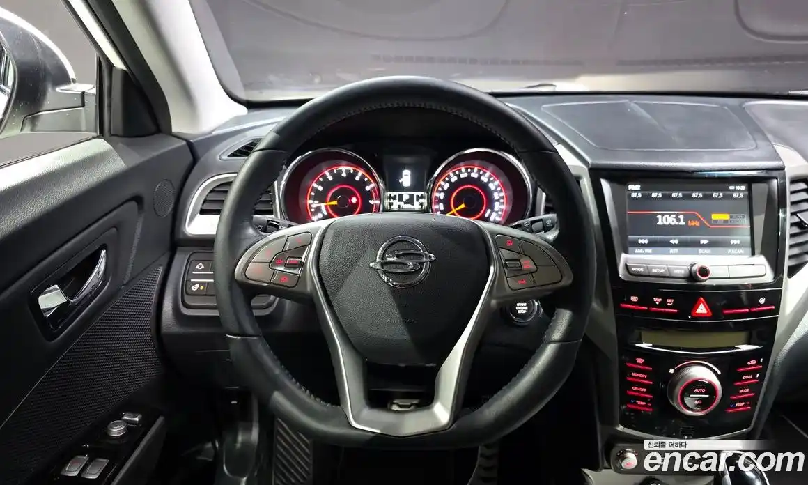 SsangYong TIBOLI 2016 1.6 Автомат в Москве № 759996, фото 13