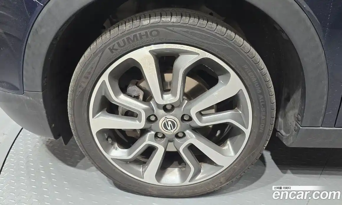 SsangYong TIBOLI 2015 1.6 Автомат в Москве № 760254, фото 5