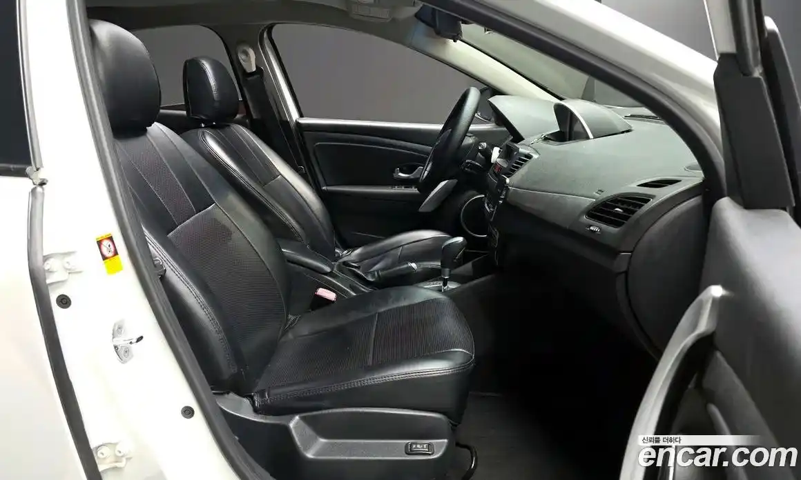 Renault SM3 2010 1.6 гидро в Москве № 760451, фото 11