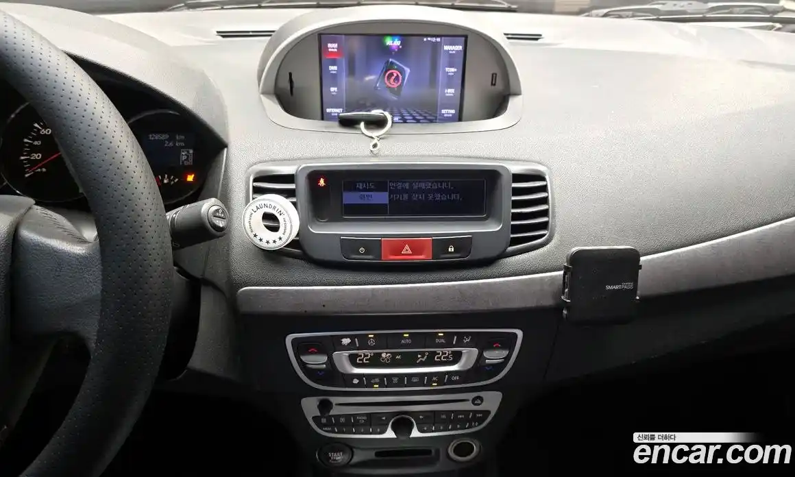 Renault SM3 2010 1.6 гидро в Москве № 760451, фото 14