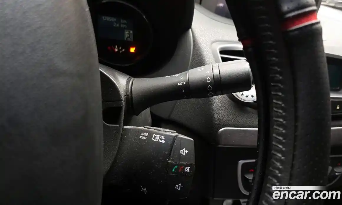 Renault SM3 2010 1.6 гидро в Москве № 760451, фото 17