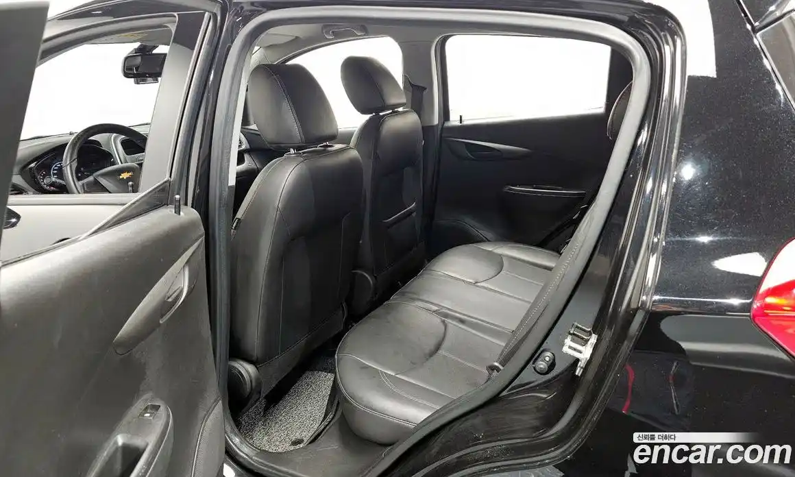 Chevrolet Spark 2017 1.0 Автомат в Москве № 760694, фото 11