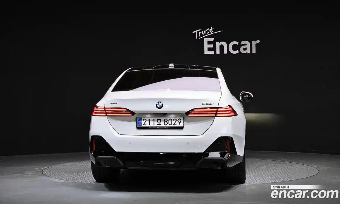 BMW 5-Series 2025 2.0 Автомат в Москве № 762286, фото 4