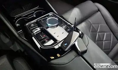 BMW 5-Series 2025 2.0 Автомат в Москве № 762286, миниатюра 9