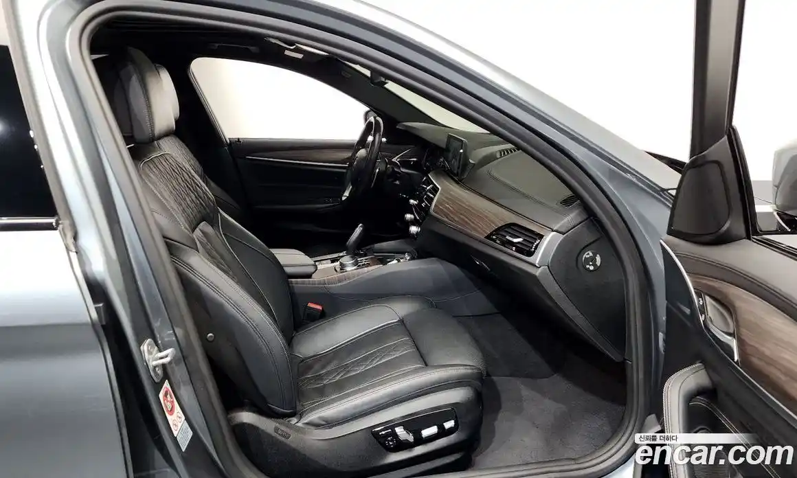 BMW 5-Series 2017 2.0 Автомат в Москве № 762956, фото 11