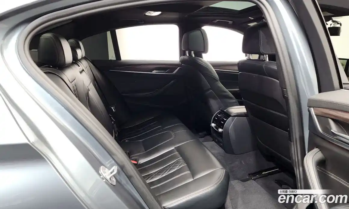 BMW 5-Series 2017 2.0 Автомат в Москве № 762956, фото 12