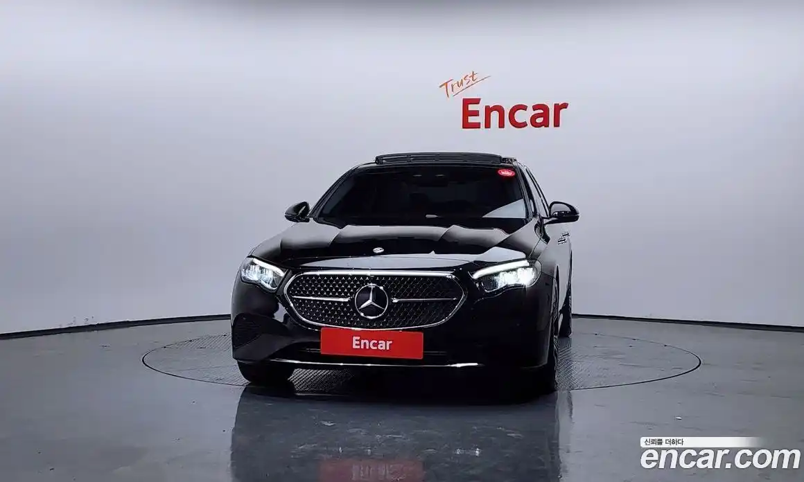 Mercedes-Benz E-Class 2025 2.0 Автомат в Москве № 763635, фото 3