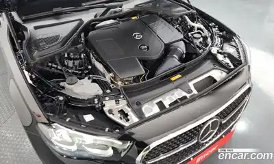 Mercedes-Benz E-Class 2025 2.0 Автомат в Москве № 763635, миниатюра 6