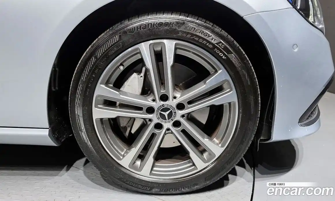 Mercedes-Benz E-Class 2022 2.0 Автомат в Москве № 764309, фото 5