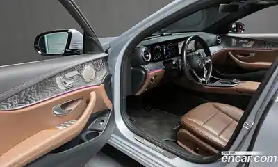 Mercedes-Benz E-Class 2022 2.0 Автомат в Москве № 764309, миниатюра 10