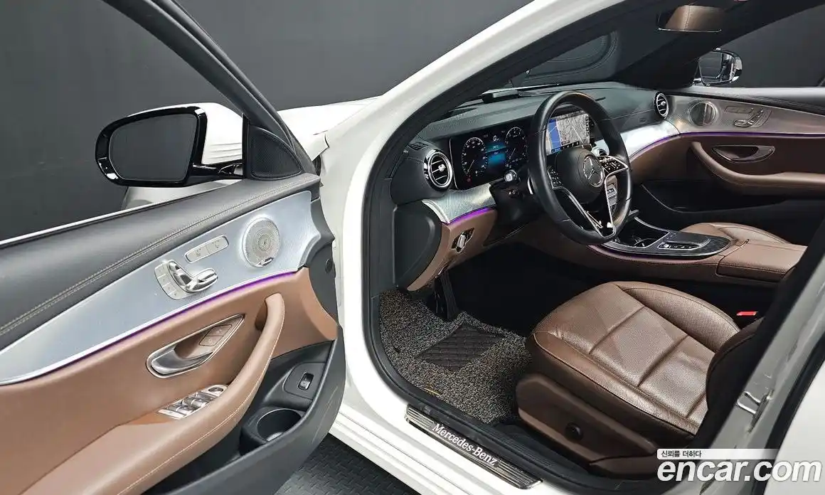 Mercedes-Benz E-Class 2021 2.0 Автомат в Москве № 764415, фото 11