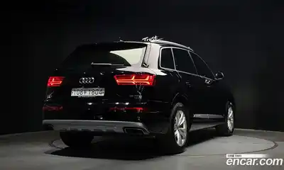 Audi Q7 2019 2.0 Автомат в Москве № 764940, миниатюра 2