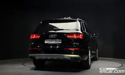 Audi Q7 2019 2.0 Автомат в Москве № 764940, миниатюра 4