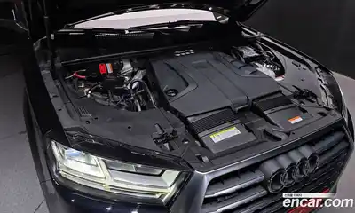 Audi Q7 2019 2.0 Автомат в Москве № 764940, миниатюра 6