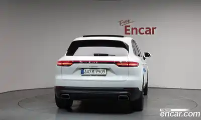 Porsche Cayenne 2021 3.0 Автомат в Москве № 765790, миниатюра 3