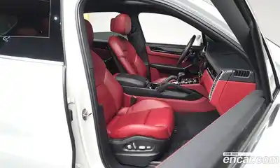 Porsche Cayenne 2021 3.0 Автомат в Москве № 765790, миниатюра 9