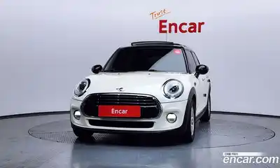 Mini Cooper 2018 1.5 Автомат в Москве № 766270, миниатюра 3