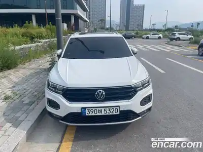 Volkswagen T-Roc 2021 2.0 Автомат в Москве № 767262, миниатюра 4