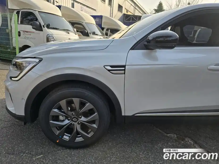 Renault Arkana 2025 1.6 Автомат в Москве № 106743, фото 4