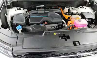 Hyundai Santa Fe 2023 1.6 Автомат в Москве № 112001, миниатюра 6