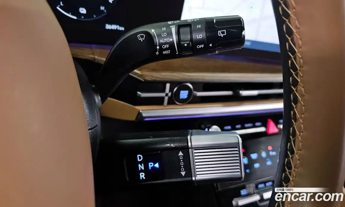 Hyundai Santa Fe 2023 1.6 Автомат в Москве № 112001, фото 9