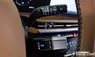 Hyundai Santa Fe 2023 1.6 Автомат в Москве № 112001, миниатюра 9