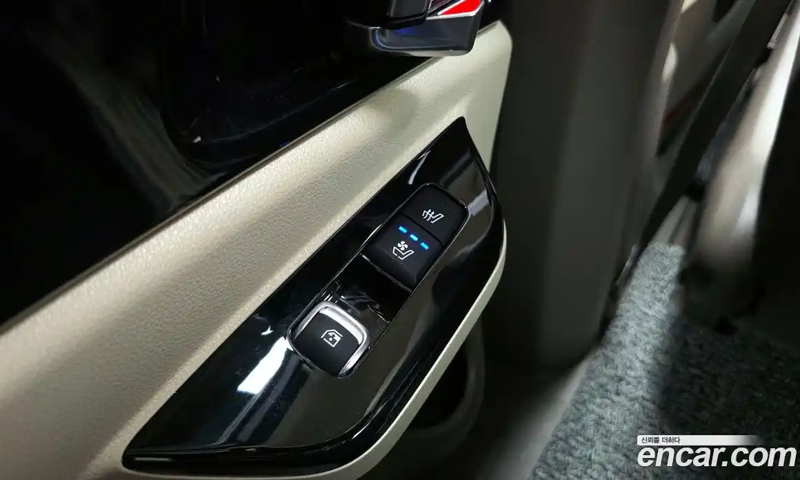 Kia Canival 2023 2.2 Автомат в Москве № 130200, фото 17