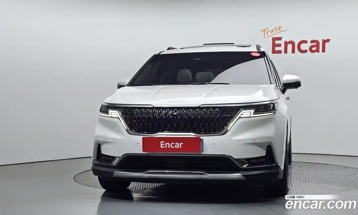 Kia Canival 2023 2.2 Автомат в Москве № 130200, фото 3