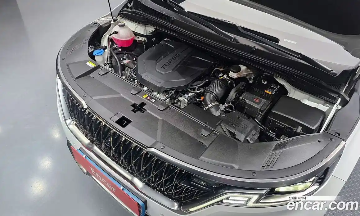 Kia Canival 2023 2.2 Автомат в Москве № 130200, фото 6