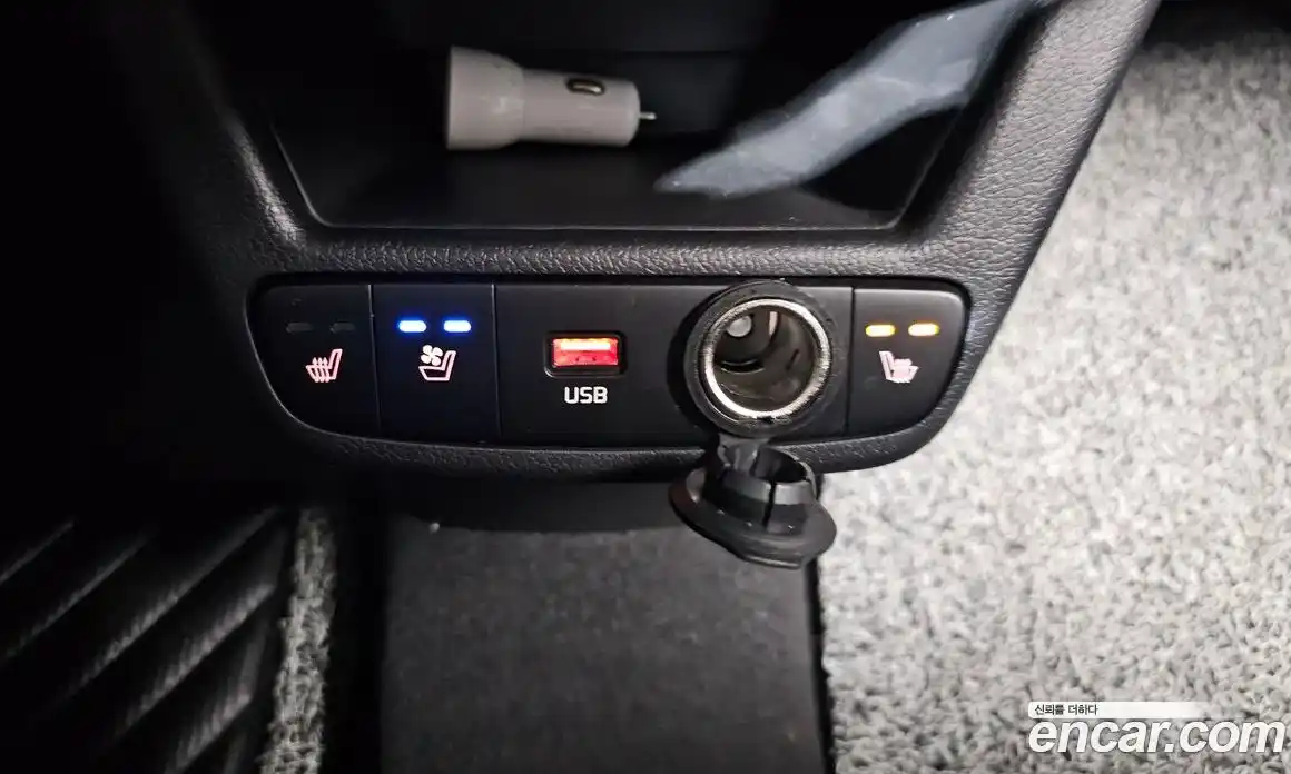 Kia Ray 2024 1.0 Автомат в Москве № 131685, фото 19