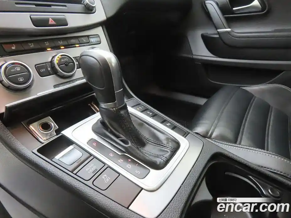 Volkswagen CC 2015 2.0 Автомат в Москве № 169225, фото 11