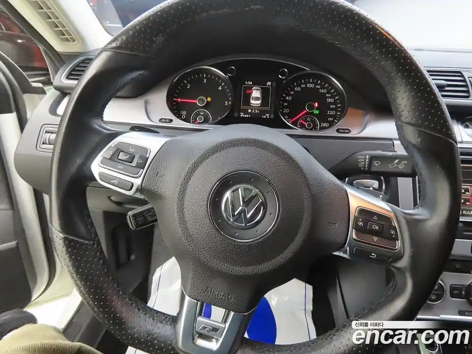 Volkswagen CC 2015 2.0 Автомат в Москве № 169225, фото 8