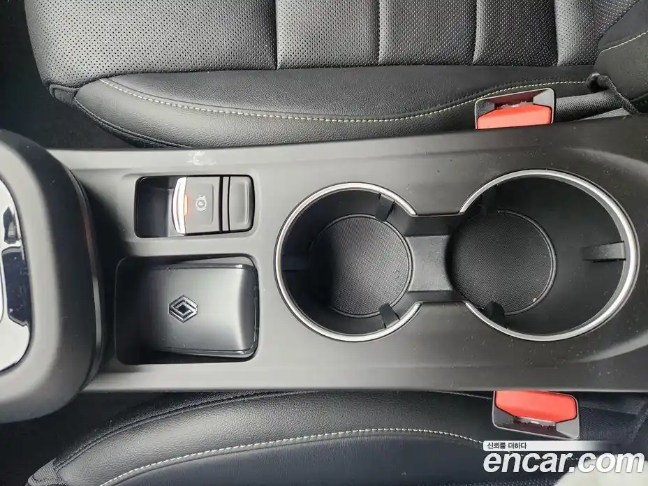 Renault Arkana 2024 1.6 Автомат в Москве № 176837, фото 11