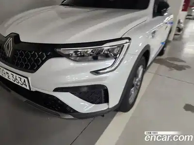 Renault Arkana 2024 1.6 Автомат в Москве № 176837, миниатюра 2