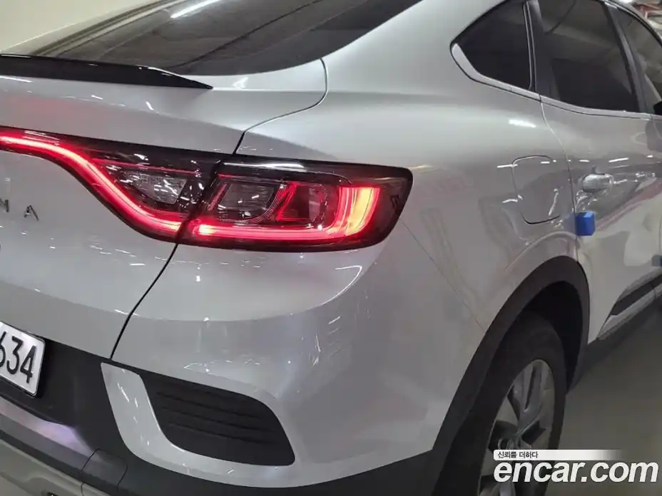 Renault Arkana 2024 1.6 Автомат в Москве № 176837, фото 3