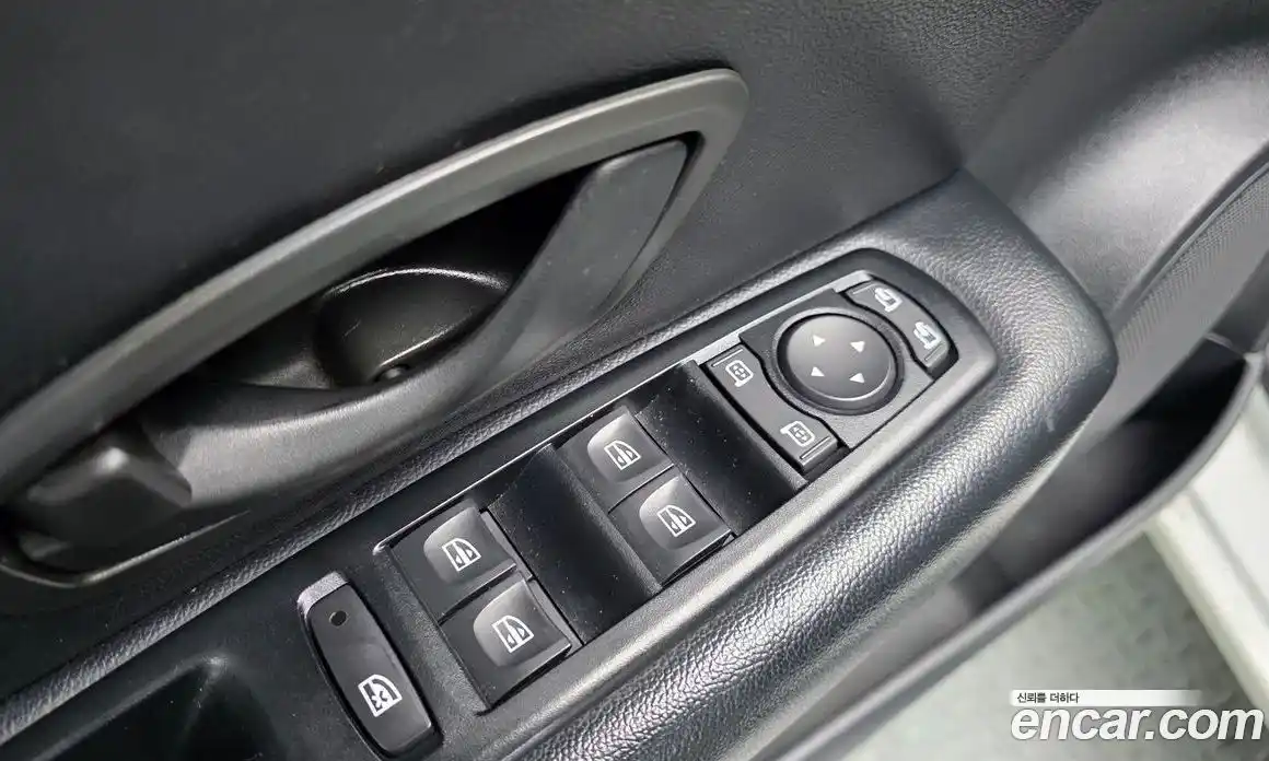 Renault SM3 2015 1.6 Автомат в Москве № 209101, фото 12