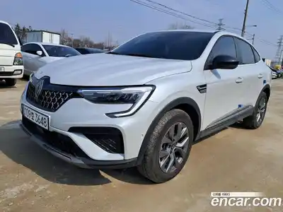 Renault Arkana 2024 1.6 Автомат в Москве № 221343, миниатюра 2