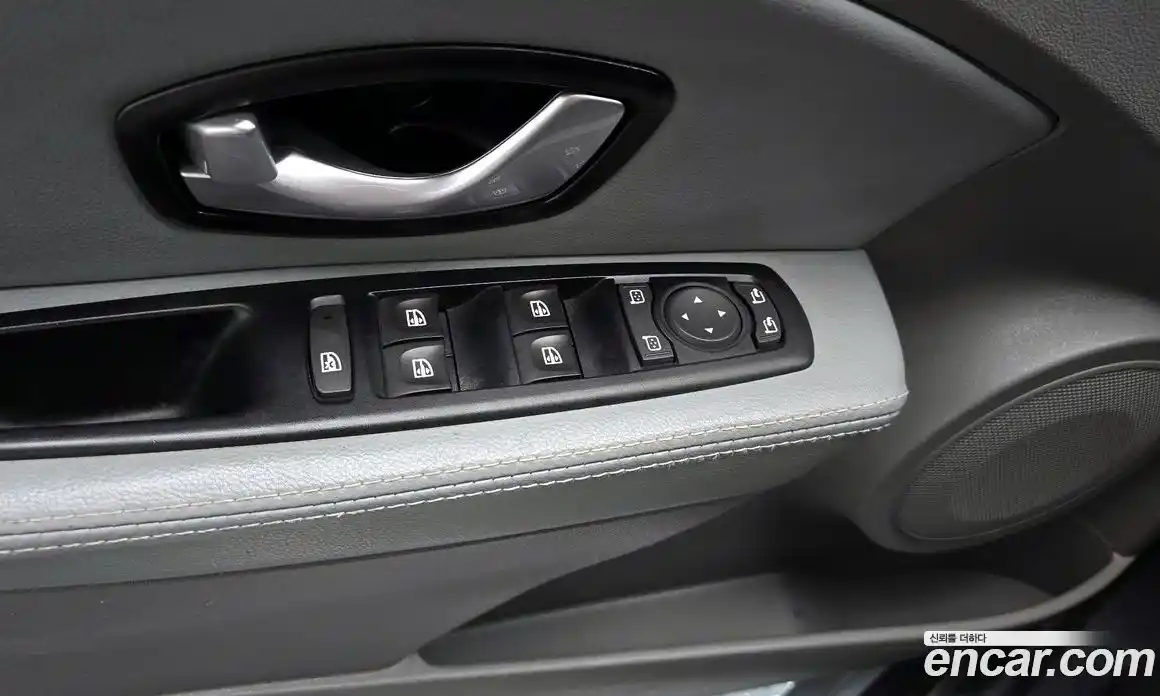 Renault SM3 2011 1.6 гидро в Москве № 226057, фото 15