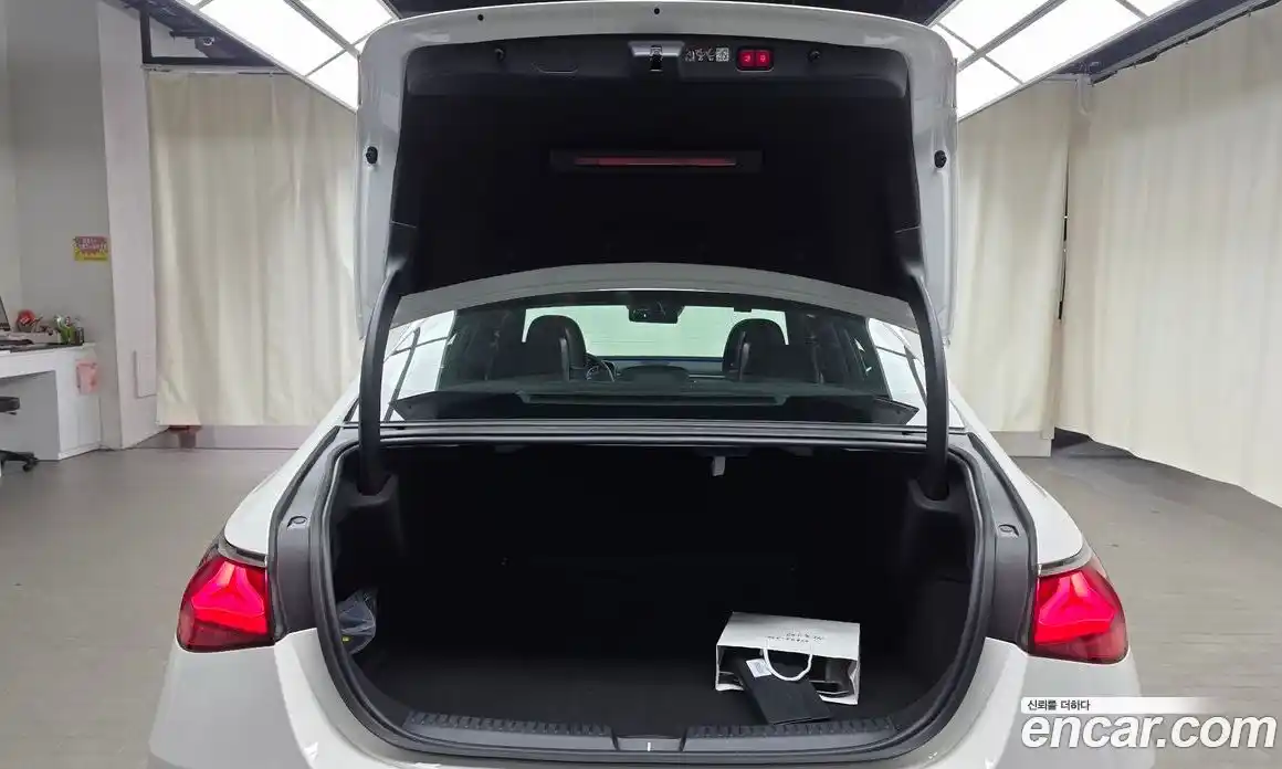 Mercedes-Benz E-Class 2025 2.0 Автомат в Москве № 238091, фото 20