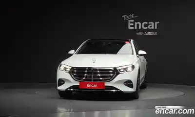 Mercedes-Benz E-Class 2025 2.0 Автомат в Москве № 238091, миниатюра 3
